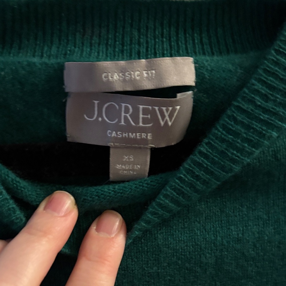 J. Crew green Women's Crew Neck cashmere Sweater - Picture 4 of 4